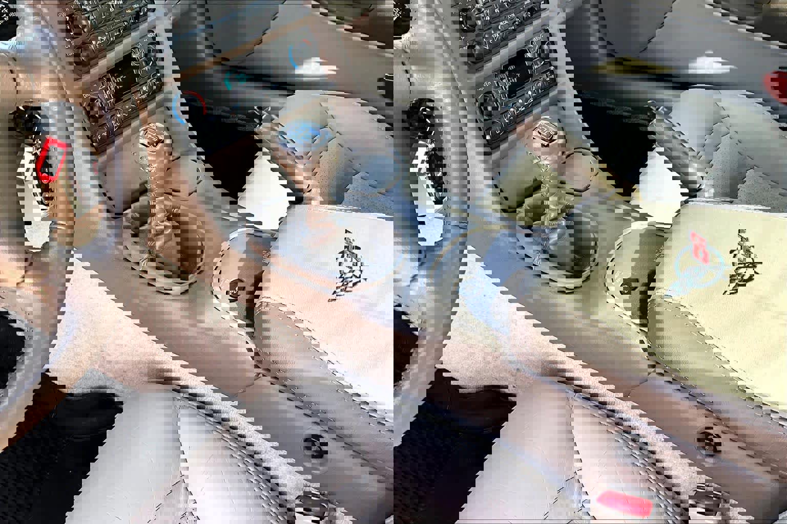 Used 2004 Chevrolet Corvette Coupe w/ Preferred Equipment Group image 13