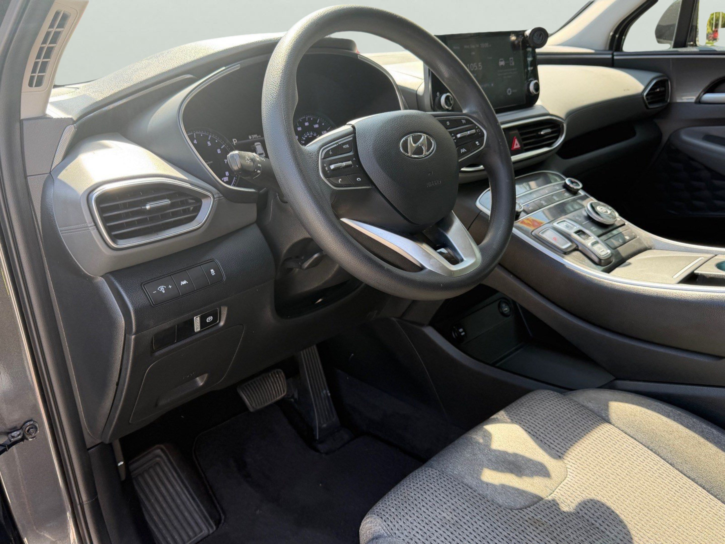 Used 2021 Hyundai Santa Fe SEL FWD image 14