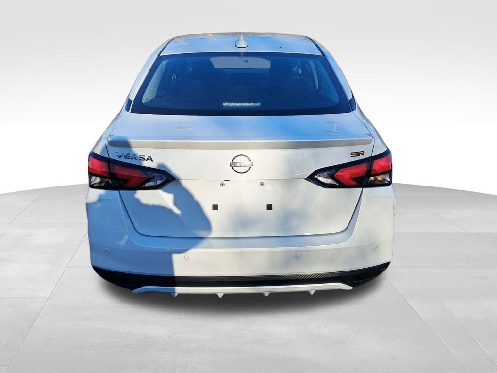 New 2025 Nissan Versa SR w/ Trunk Package image 4