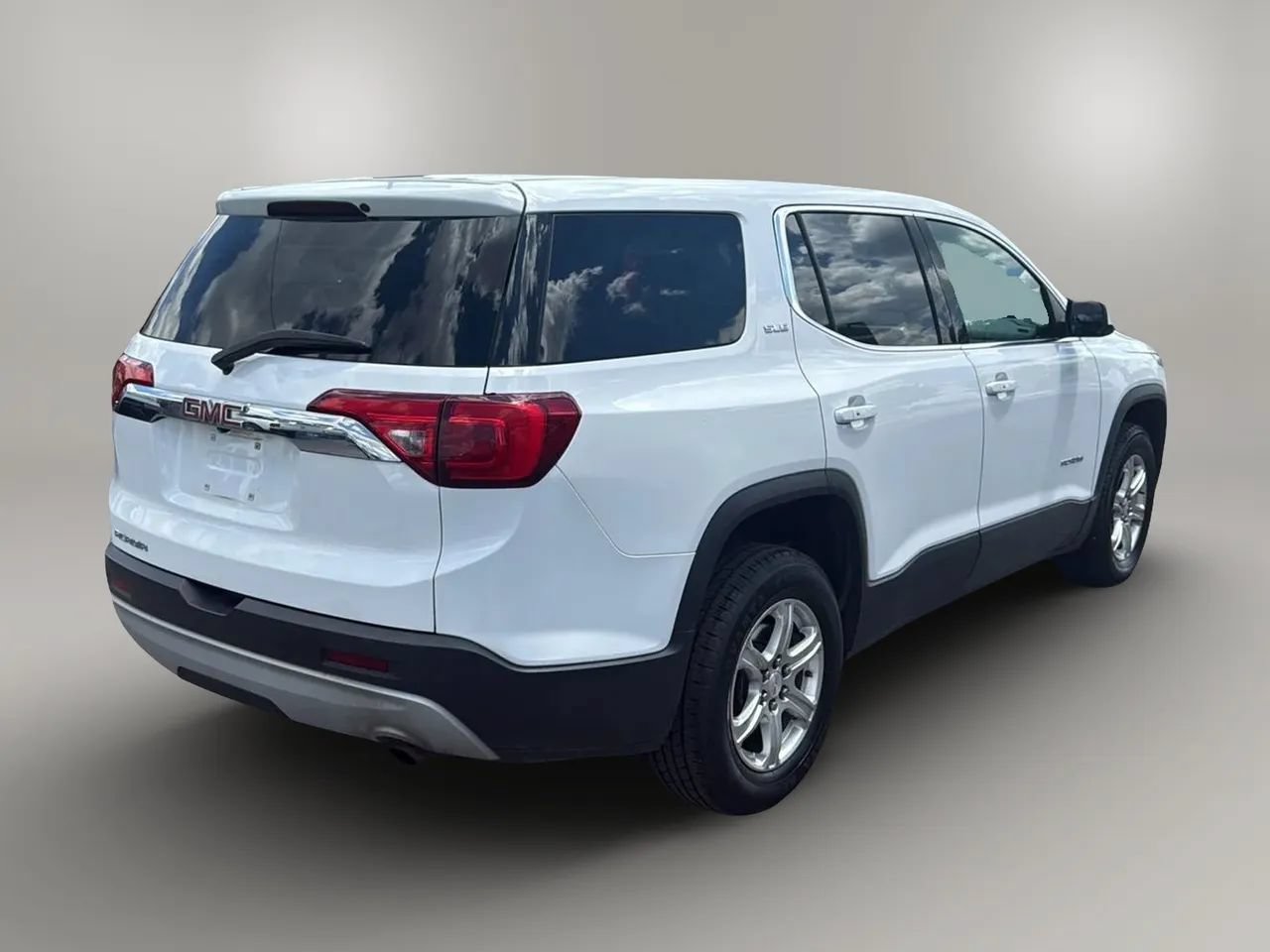 Used 2018 GMC Acadia SLE FWD image 5