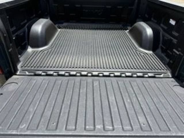 Used 2025 Chevrolet Silverado 1500 LT AWD/4WD image 23