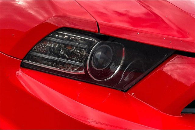 Used 2013 Ford Mustang Premium image 30