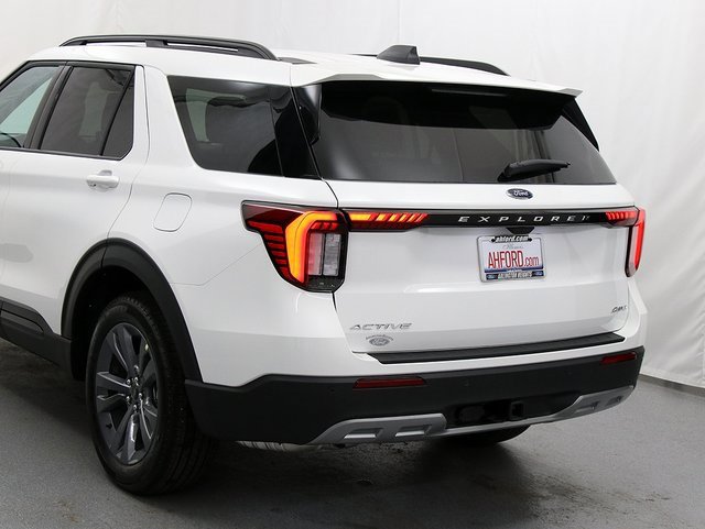New 2026 Ford Explorer Active image 7