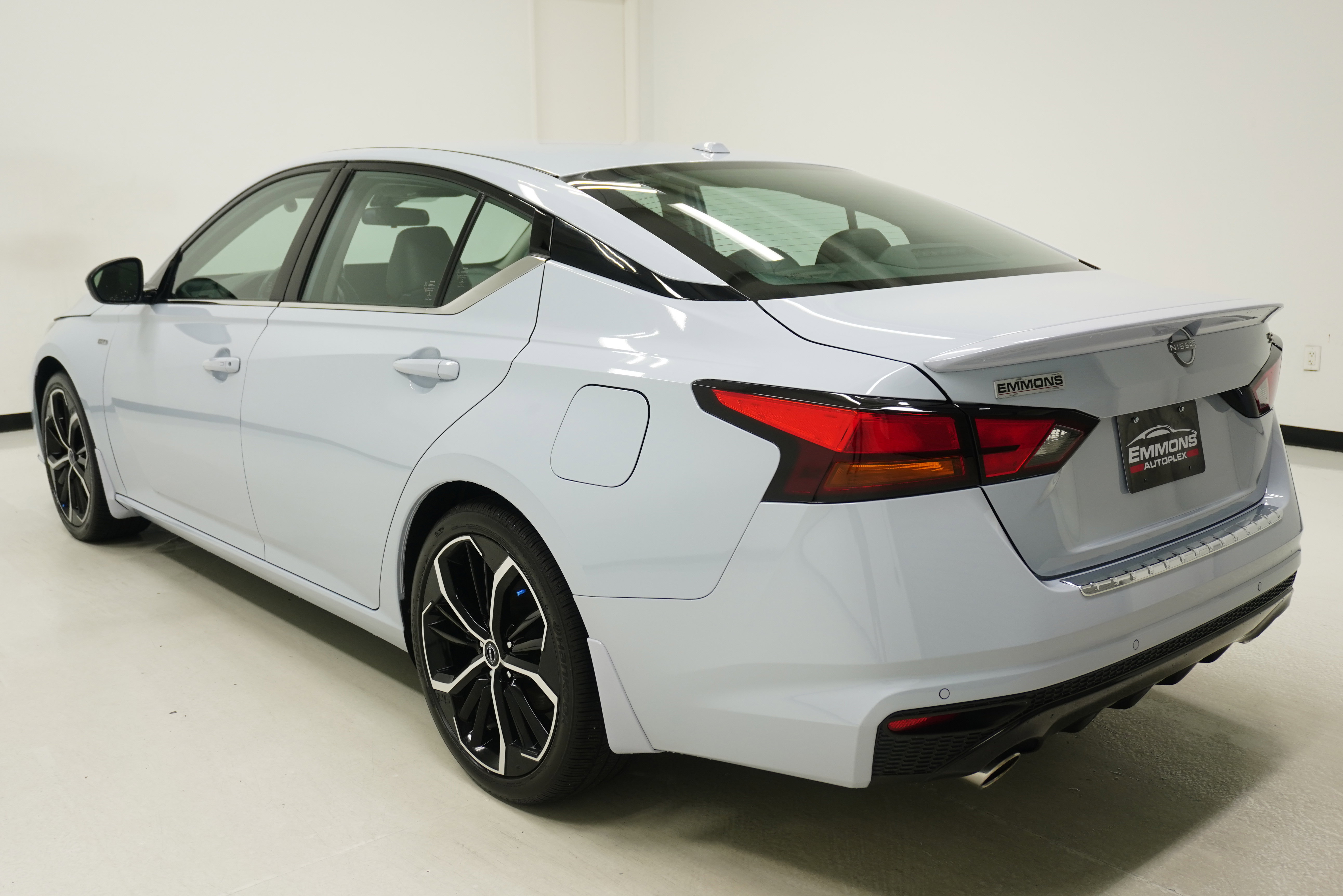 Used 2023 Nissan Altima 2.5 SR w/ SR Premium Package FWD image 6