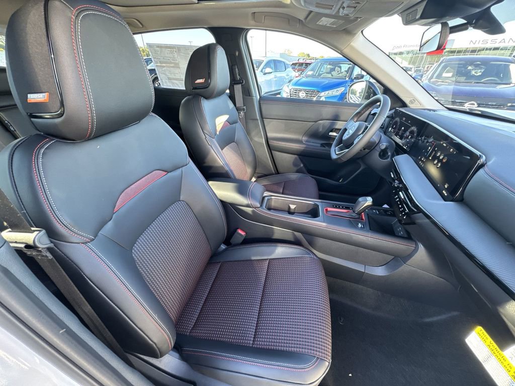 New 2026 Nissan Kicks SR w/ SR Premium Package image 25