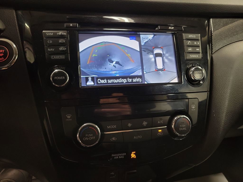 Used 2016 Nissan Rogue SL image 17