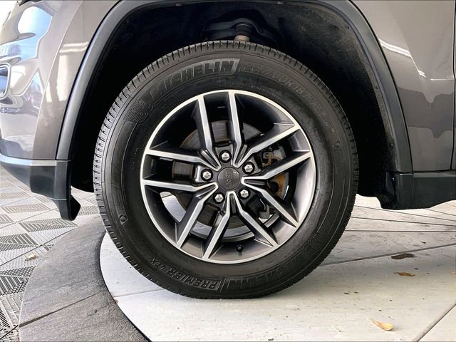 Used 2020 Jeep Grand Cherokee Limited image 9