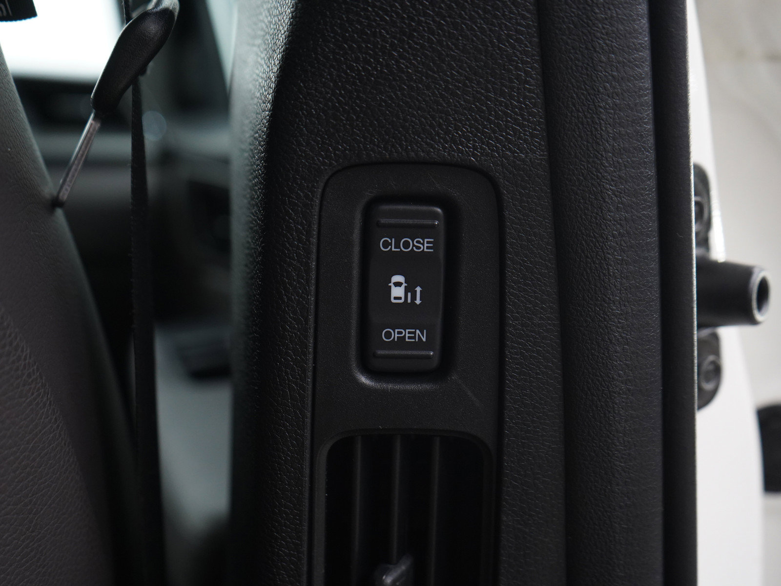 Used 2018 Honda Odyssey Elite image 19