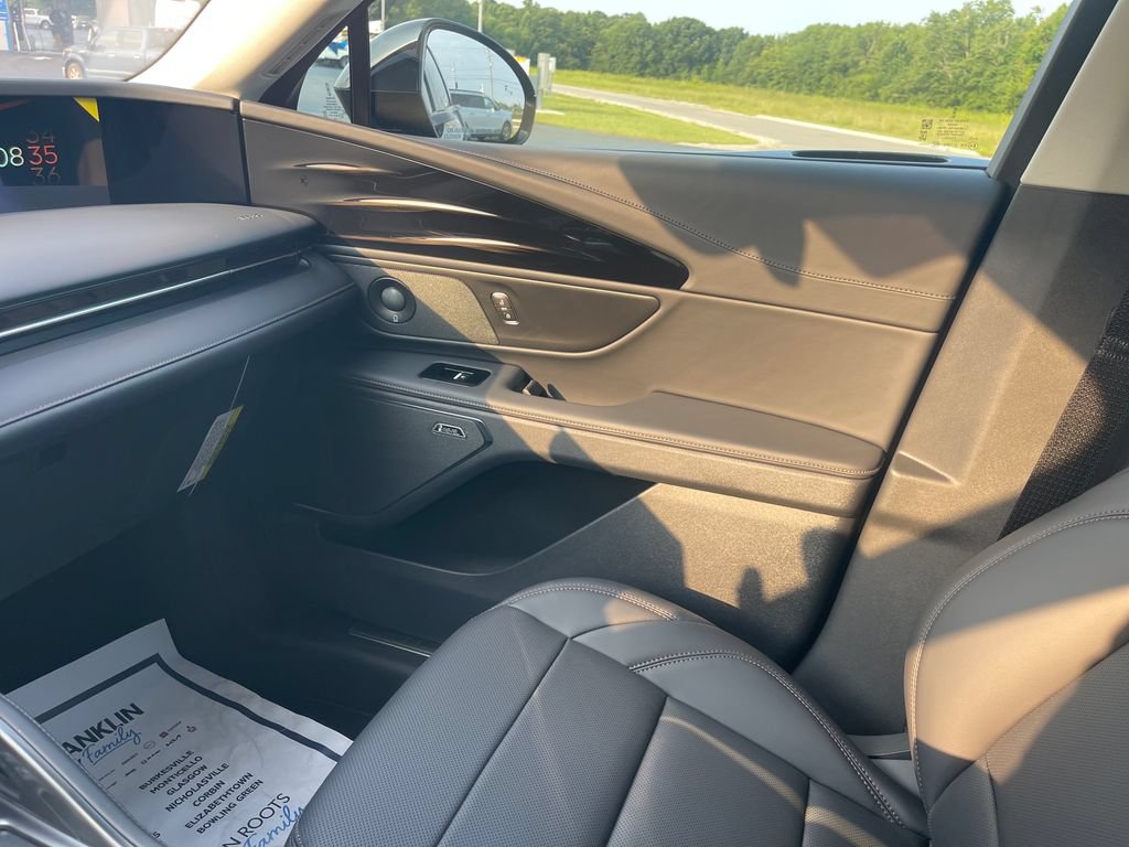 New 2026 Lincoln Nautilus Premier w/ Equipment Group 102A AWD/4WD image 26