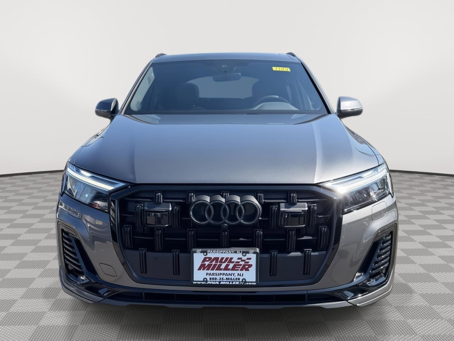 Used 2025 Audi Q7 2.0T Premium w/ Convenience Plus Package image 2