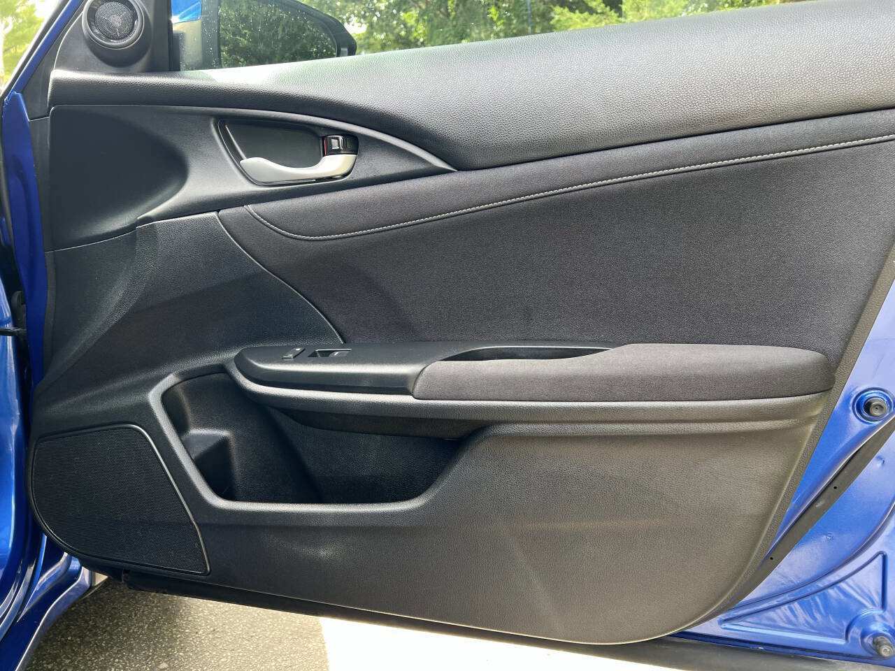 Used 2019 Honda Insight EX image 19