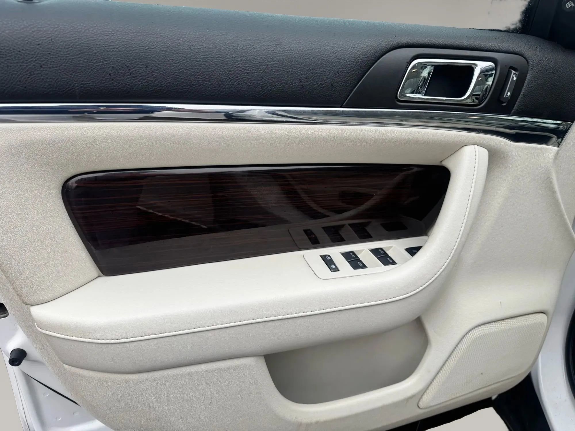 Used 2011 Lincoln MKS AWD w/ 201A Rapid Spec Order Code image 9