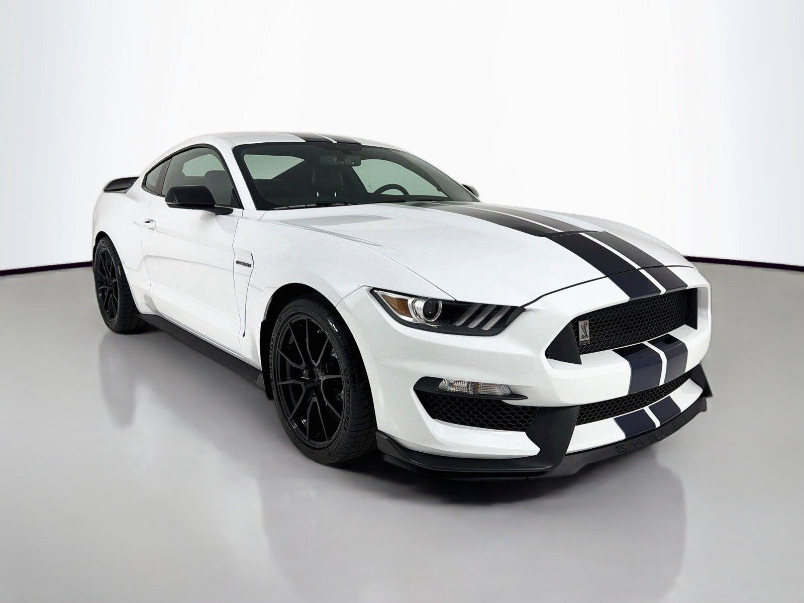 Used 2019 Ford Mustang Shelby GT350 w/ Technology Package RWD image 29
