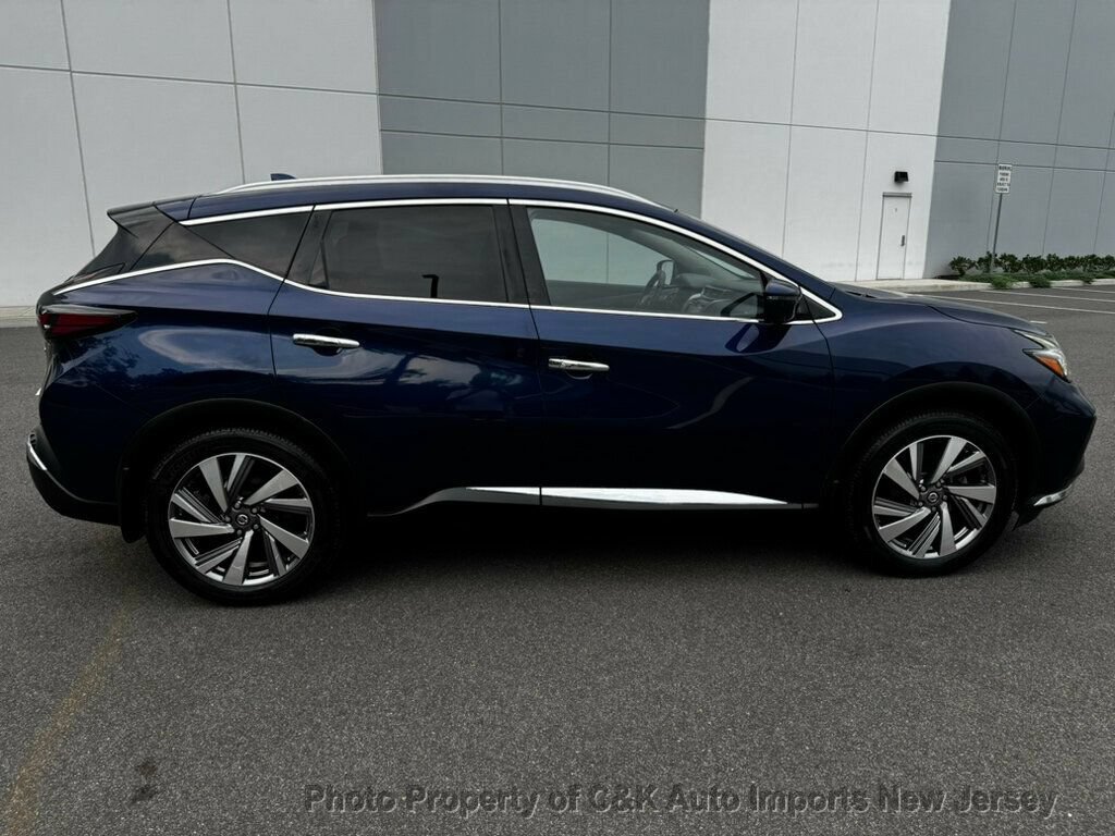 Used 2020 Nissan Murano SL w/ Moonroof Package AWD/4WD image 6