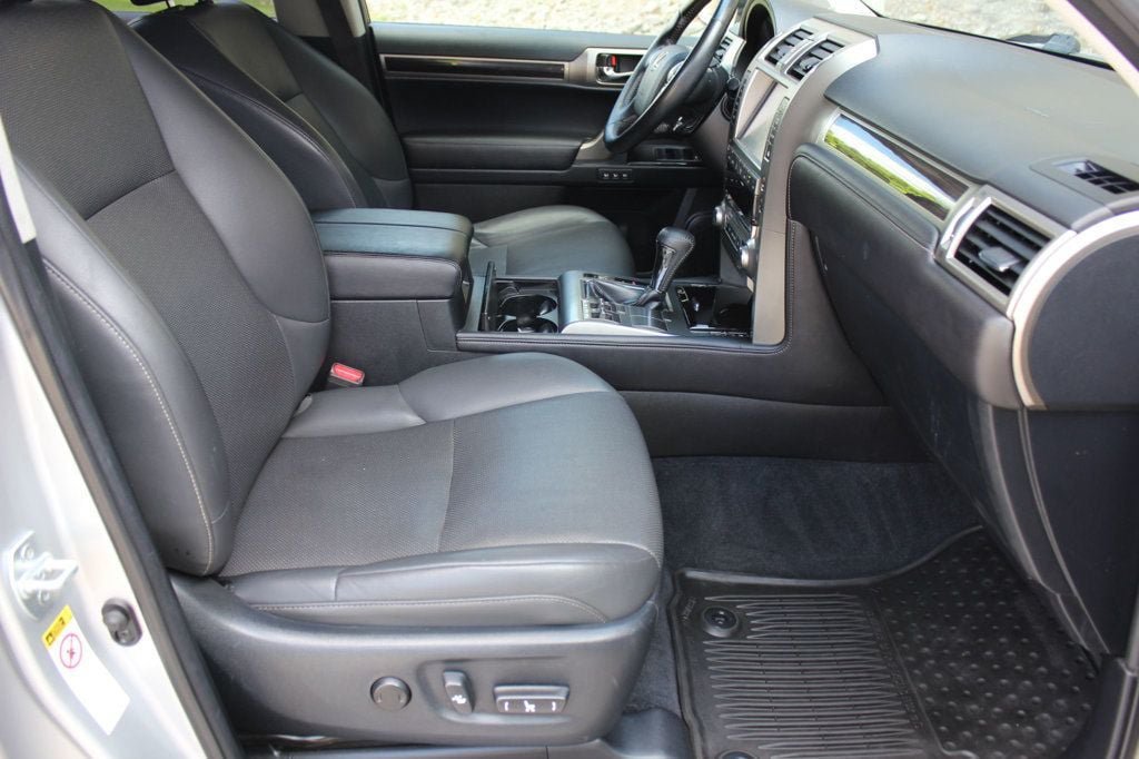 Used 2017 Lexus GX 460 AWD/4WD image 22