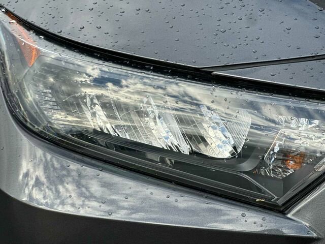 Used 2021 Toyota RAV4 LE image 30