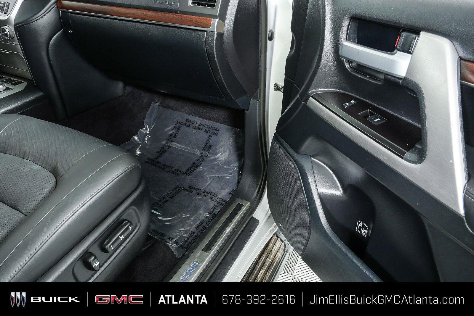 Used 2017 Toyota Land Cruiser AWD/4WD image 26