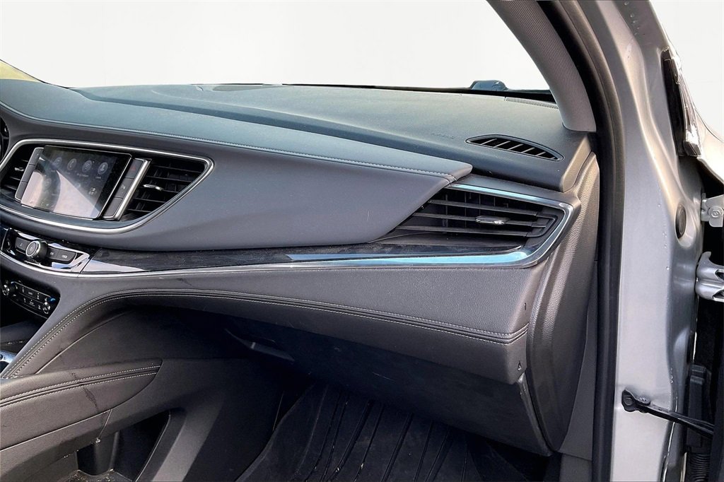 Used 2021 Buick Enclave Preferred image 28