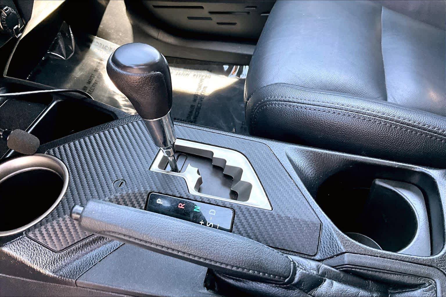 Used 2014 Toyota RAV4 XLE FWD image 17
