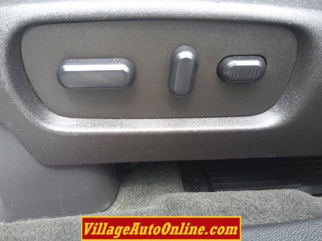 Used 2015 Ford Explorer Limited w/ Equipment Group 301A AWD/4WD image 18