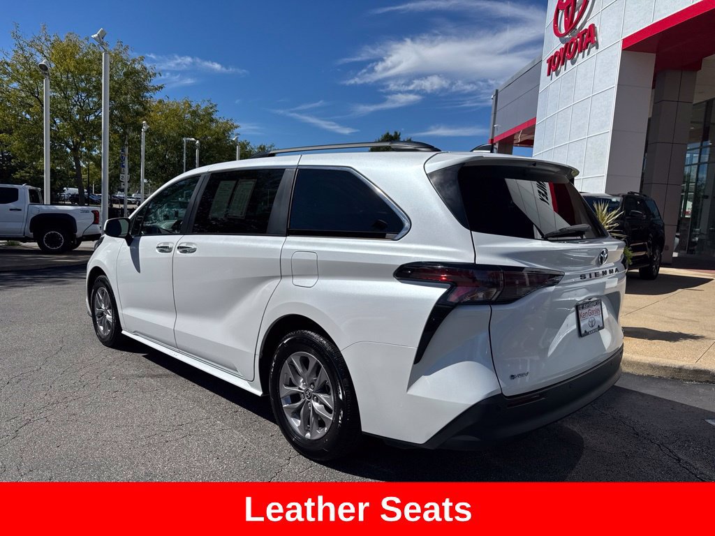 Certified 2026 Toyota Sienna XLE FWD image 6
