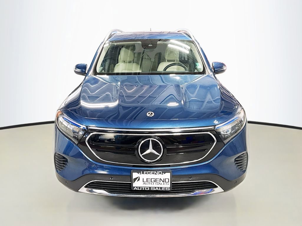 Used 2023 Mercedes-Benz EQB 300 4MATIC image 2