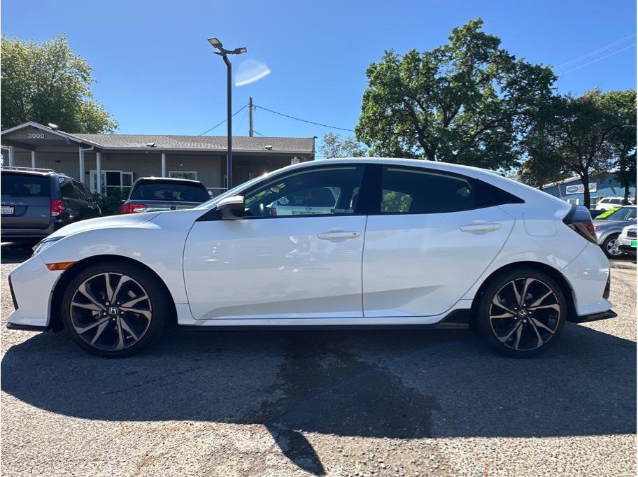 Used 2019 Honda Civic Sport image 4