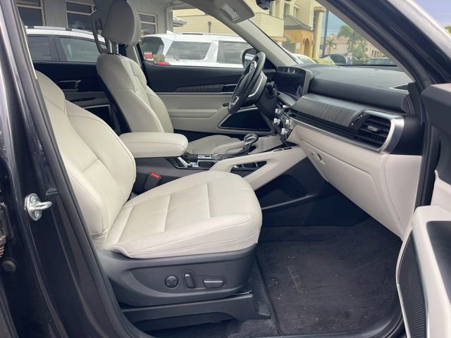 Used 2025 Kia Telluride SX image 18