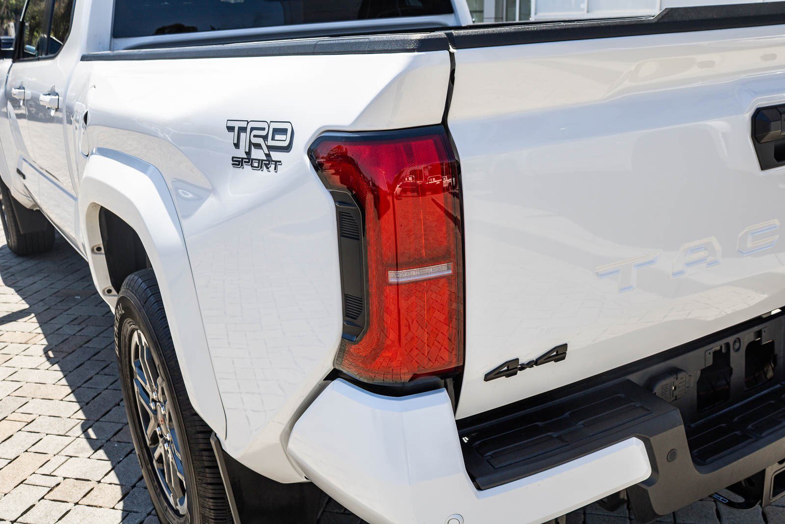 Used 2024 Toyota Tacoma TRD Sport w/ TRD Sport Upgrade Package AWD/4WD image 10