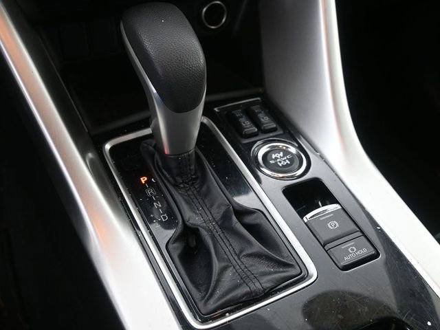 Used 2024 Mitsubishi Eclipse Cross SE image 23