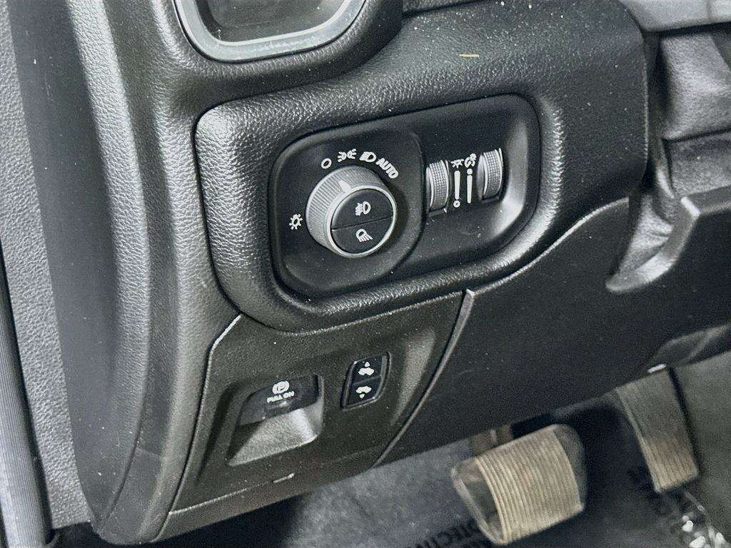 Used 2019 RAM 1500 Laramie AWD/4WD image 24