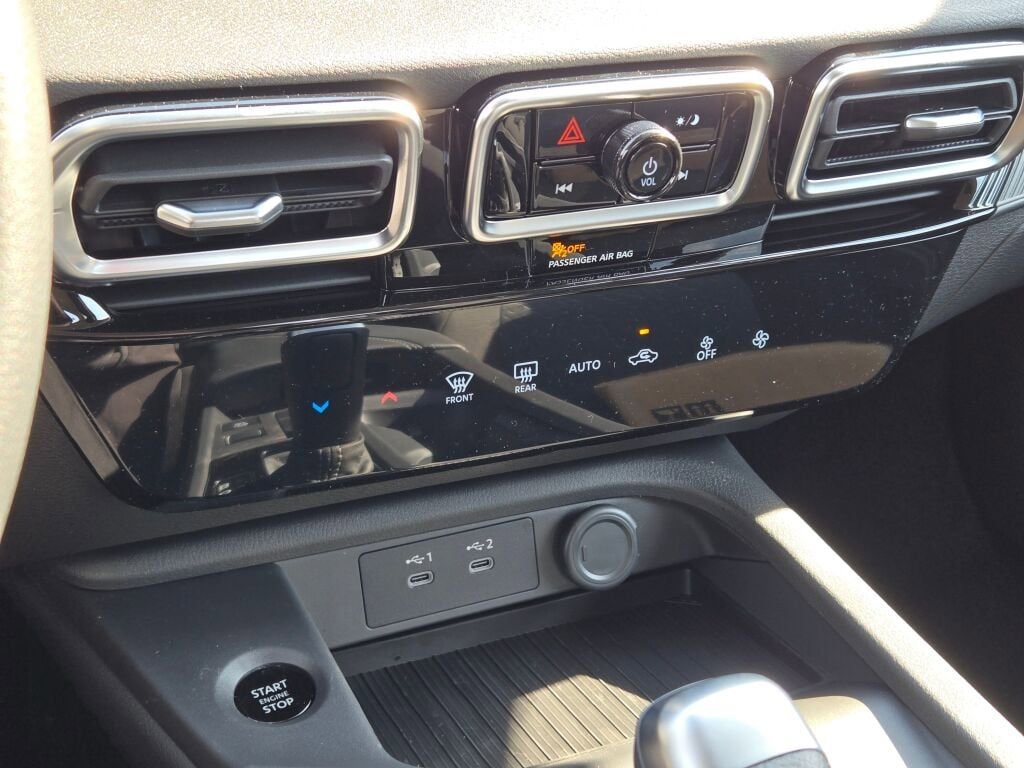 New 2026 Nissan Sentra SV w/ Floor Mat Package FWD image 25