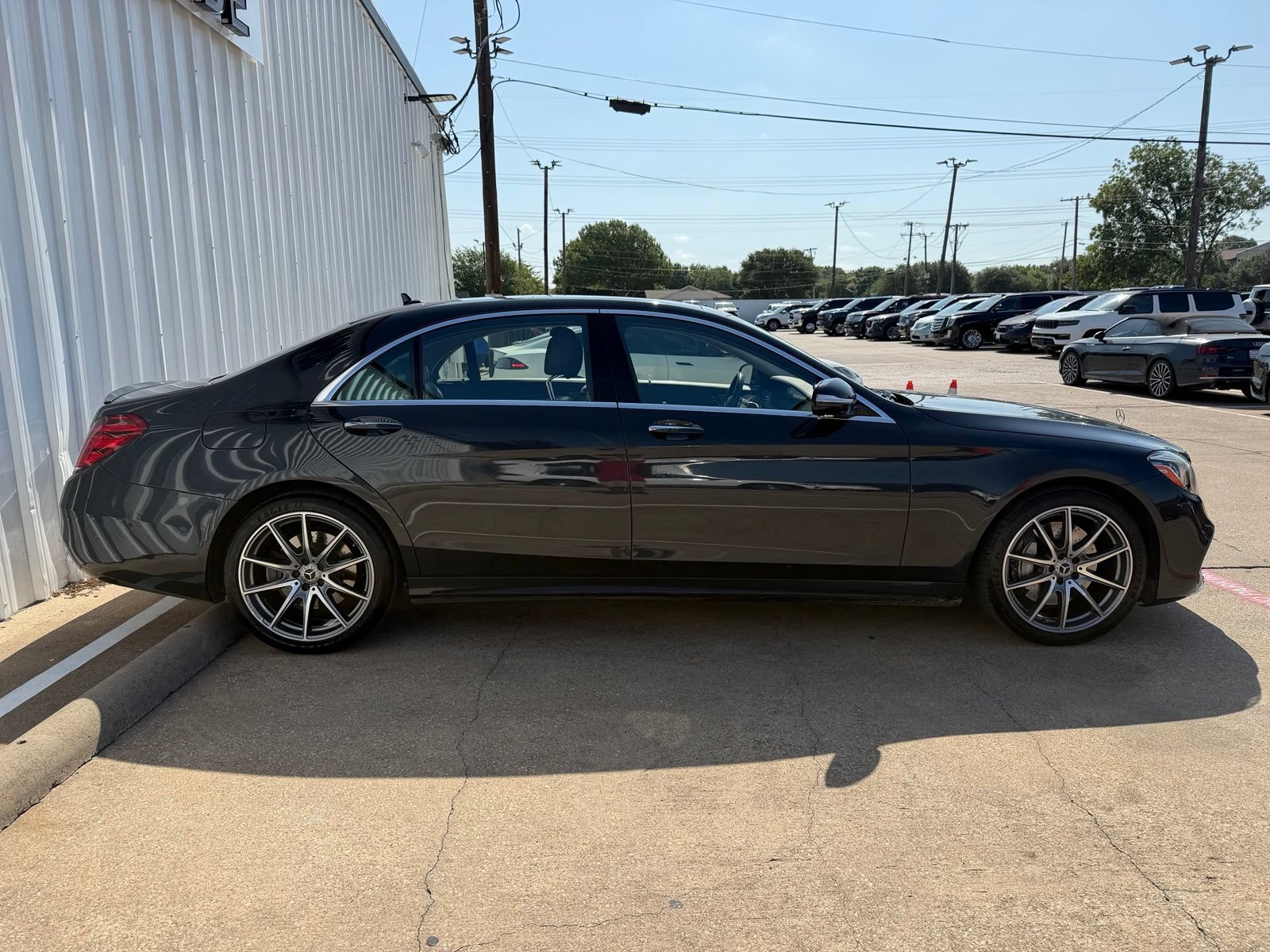 Used 2019 Mercedes-Benz S 560 Sedan image 7
