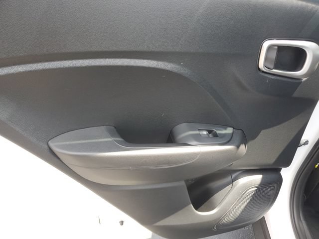 Certified 2024 Hyundai Venue SEL FWD image 14