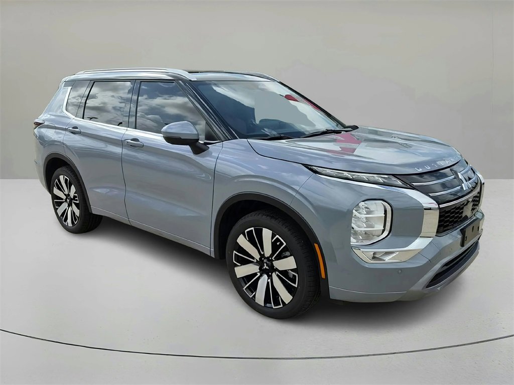 New 2025 Mitsubishi Outlander SEL image 8