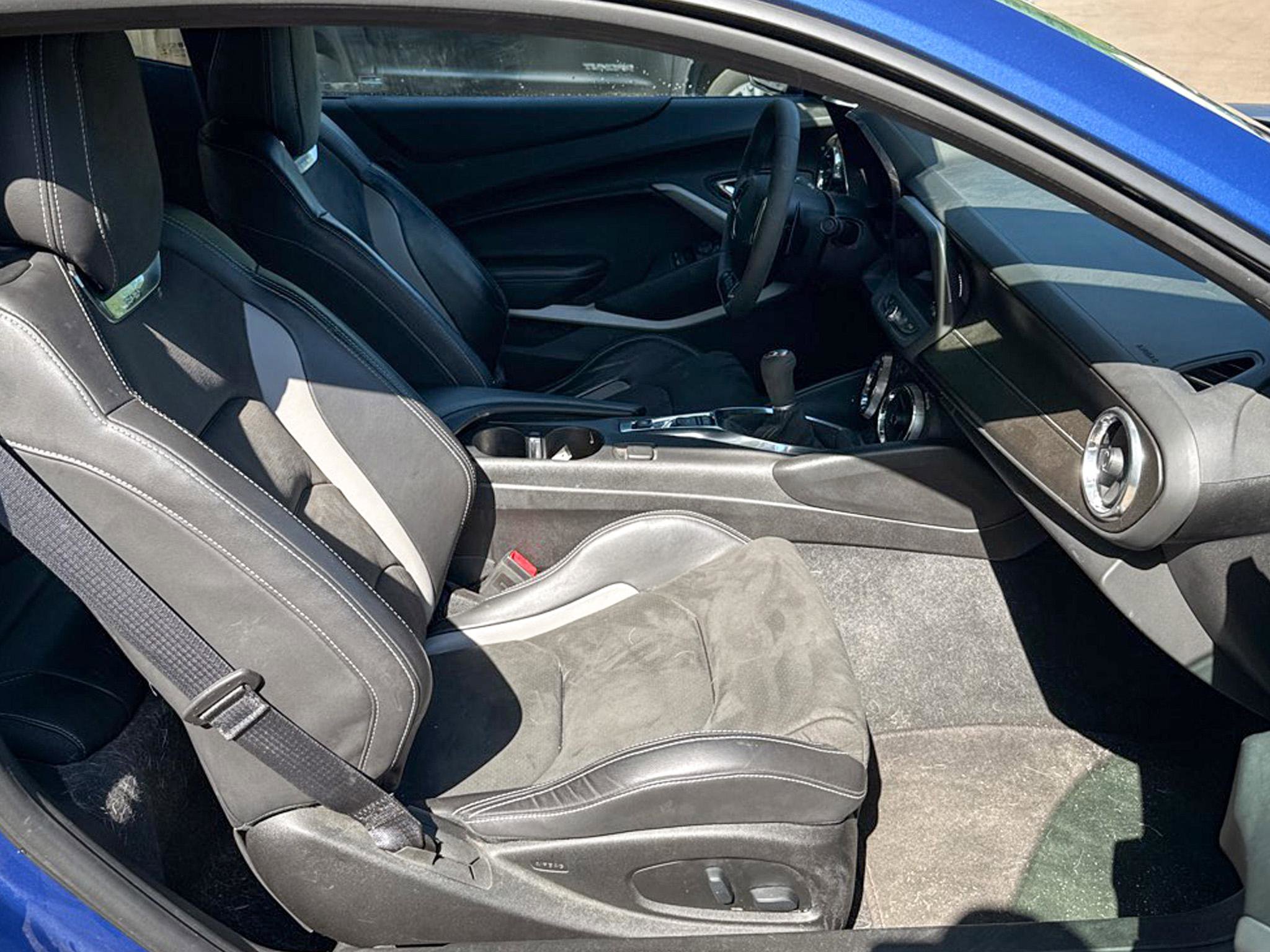 Used 2019 Chevrolet Camaro SS RWD image 26