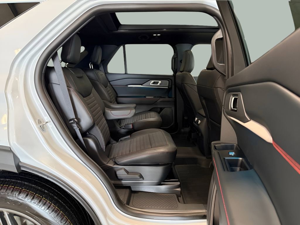 New 2026 Ford Explorer ST-Line w/ ST-Line Street Pack AWD/4WD image 33