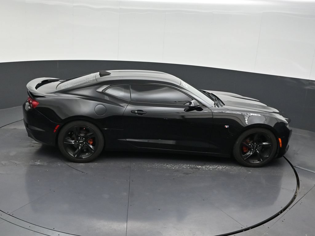 Used 2020 Chevrolet Camaro LT RWD image 20