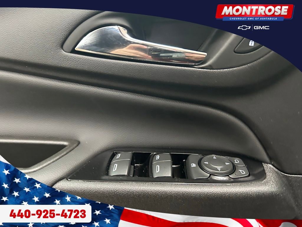 Used 2024 Chevrolet Equinox Premier image 10