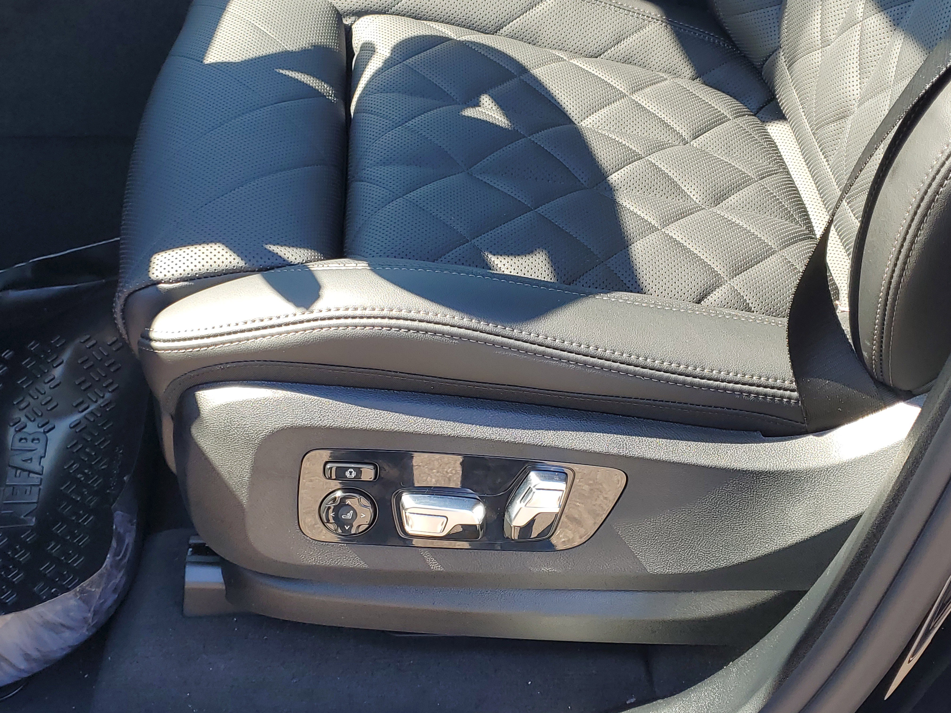 New 2026 BMW X5 xDrive40i w/ M Sport Package AWD/4WD image 9