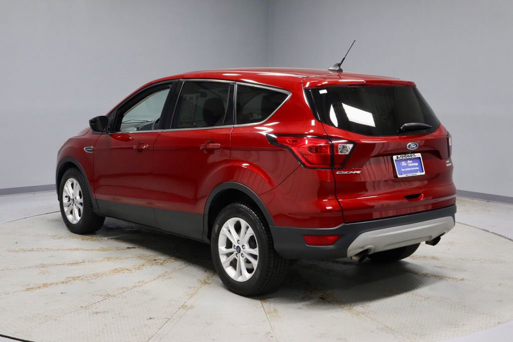 Certified 2019 Ford Escape SE FWD image 10
