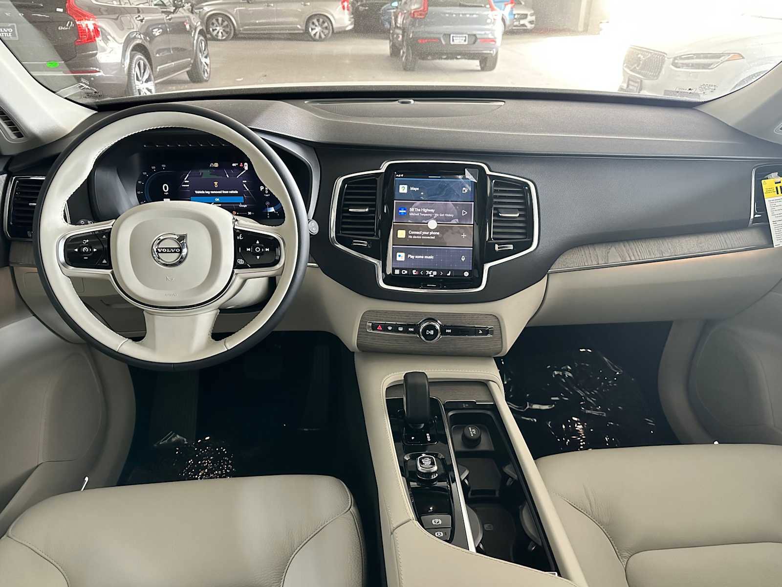 Certified 2023 Volvo XC90 B5 Plus w/ Protection Package Premier AWD/4WD image 47