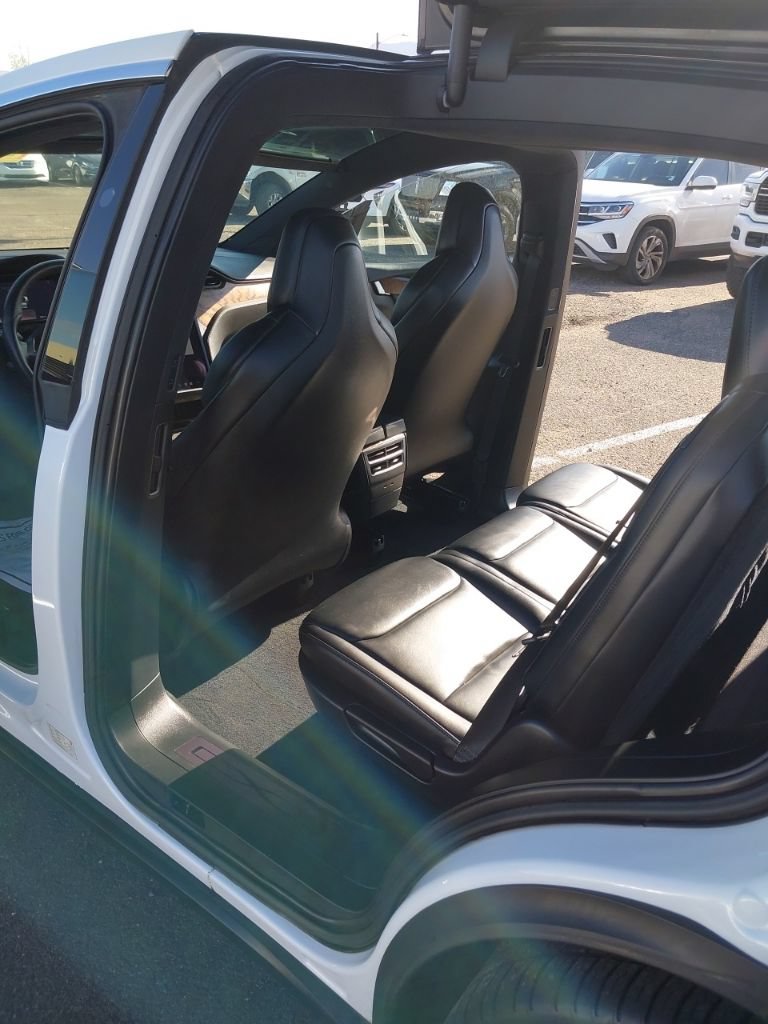 Used 2018 Tesla Model X 100D AWD/4WD image 15