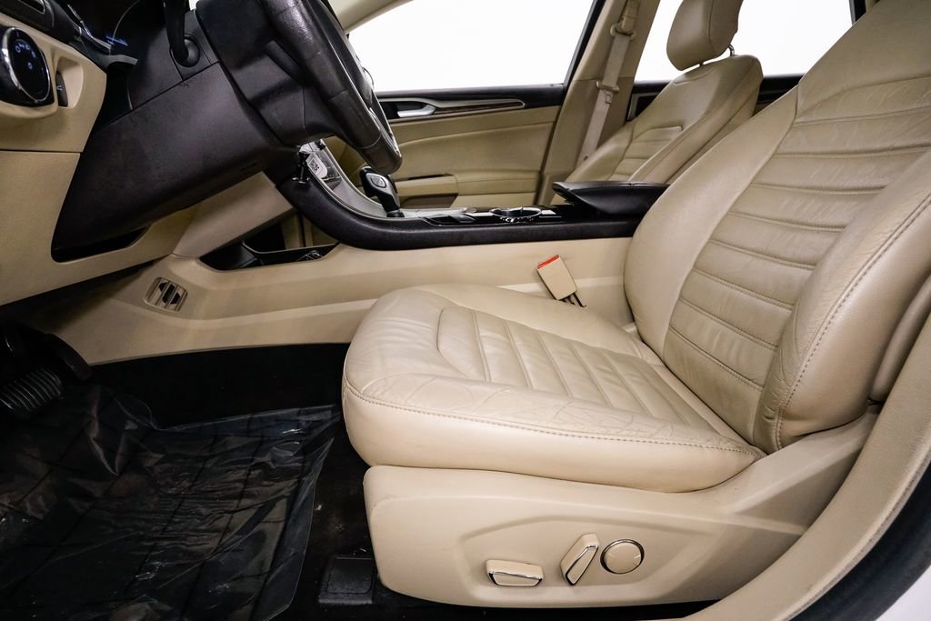 Used 2014 Ford Fusion SE w/ Equipment Group 502A image 10