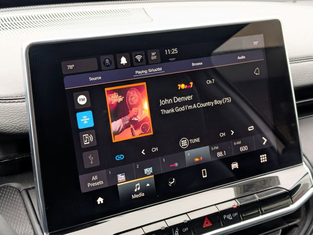 Used 2025 Jeep Compass Trailhawk image 19