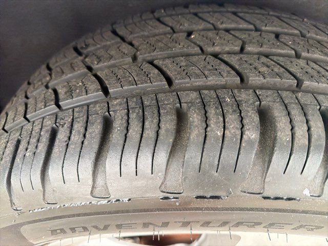 Used 2014 Jeep Grand Cherokee Overland AWD/4WD image 29
