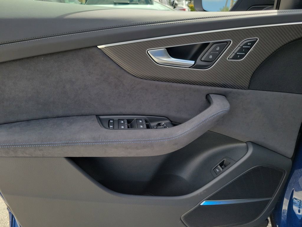 New 2026 Audi RS Q8 performance image 18