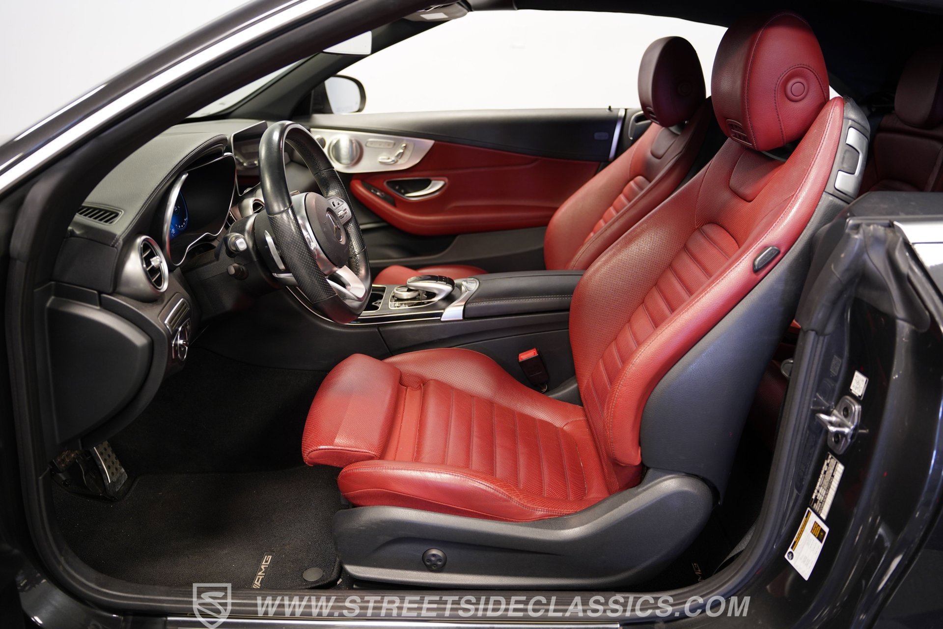 Used 2019 Mercedes-Benz C 300 Cabriolet image 38
