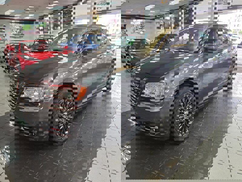 Used 2013 Chrysler 300 AWD w/ Driver Convenience Group