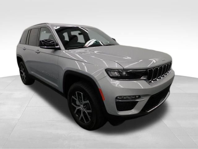 Used 2025 Jeep Grand Cherokee Limited image 13
